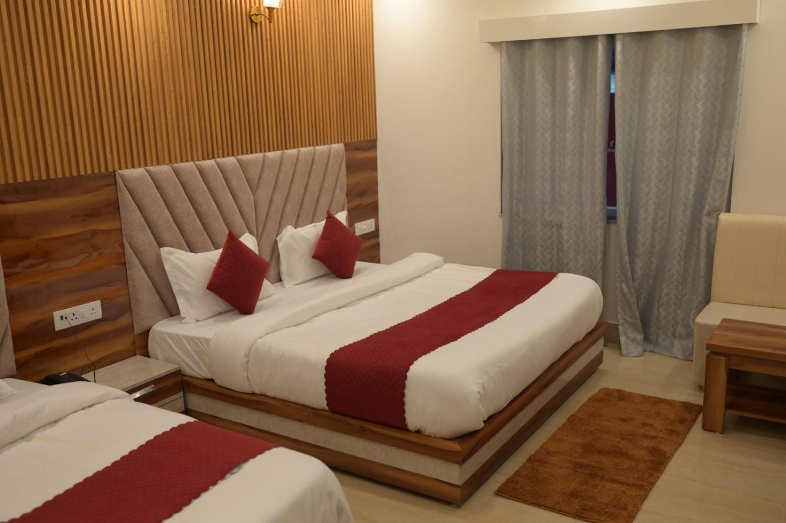 Hotel Udit Inn Rudraprayag Ngoại thất bức ảnh