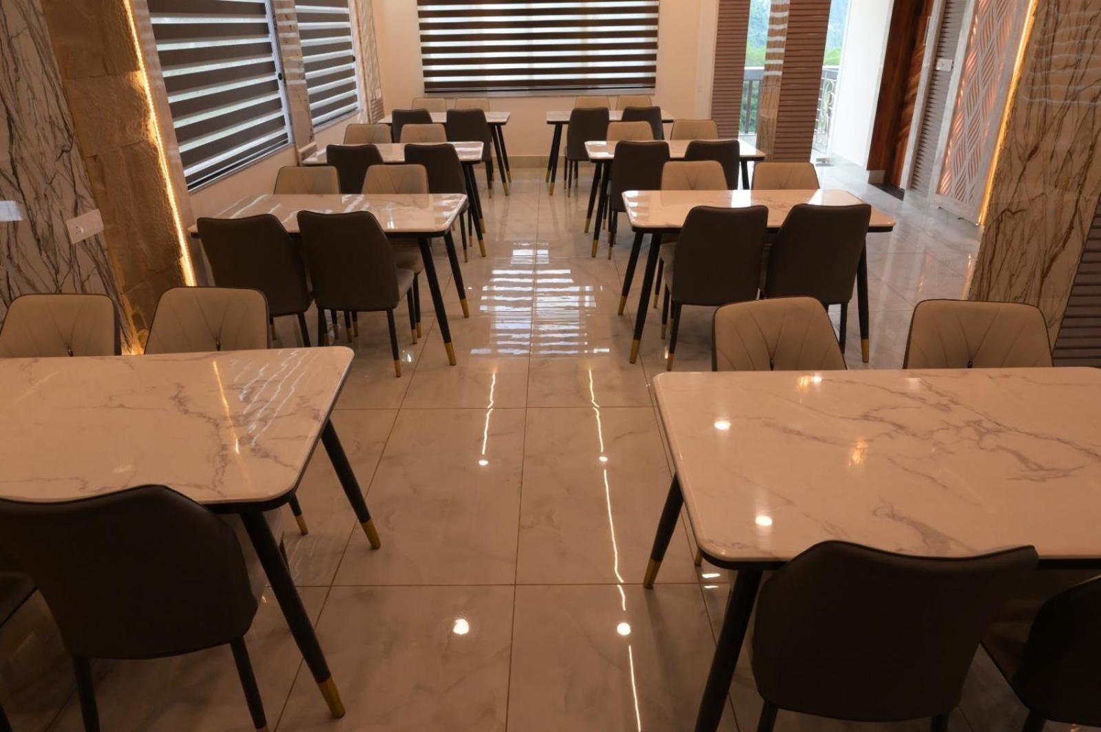 Hotel Udit Inn Rudraprayag Ngoại thất bức ảnh
