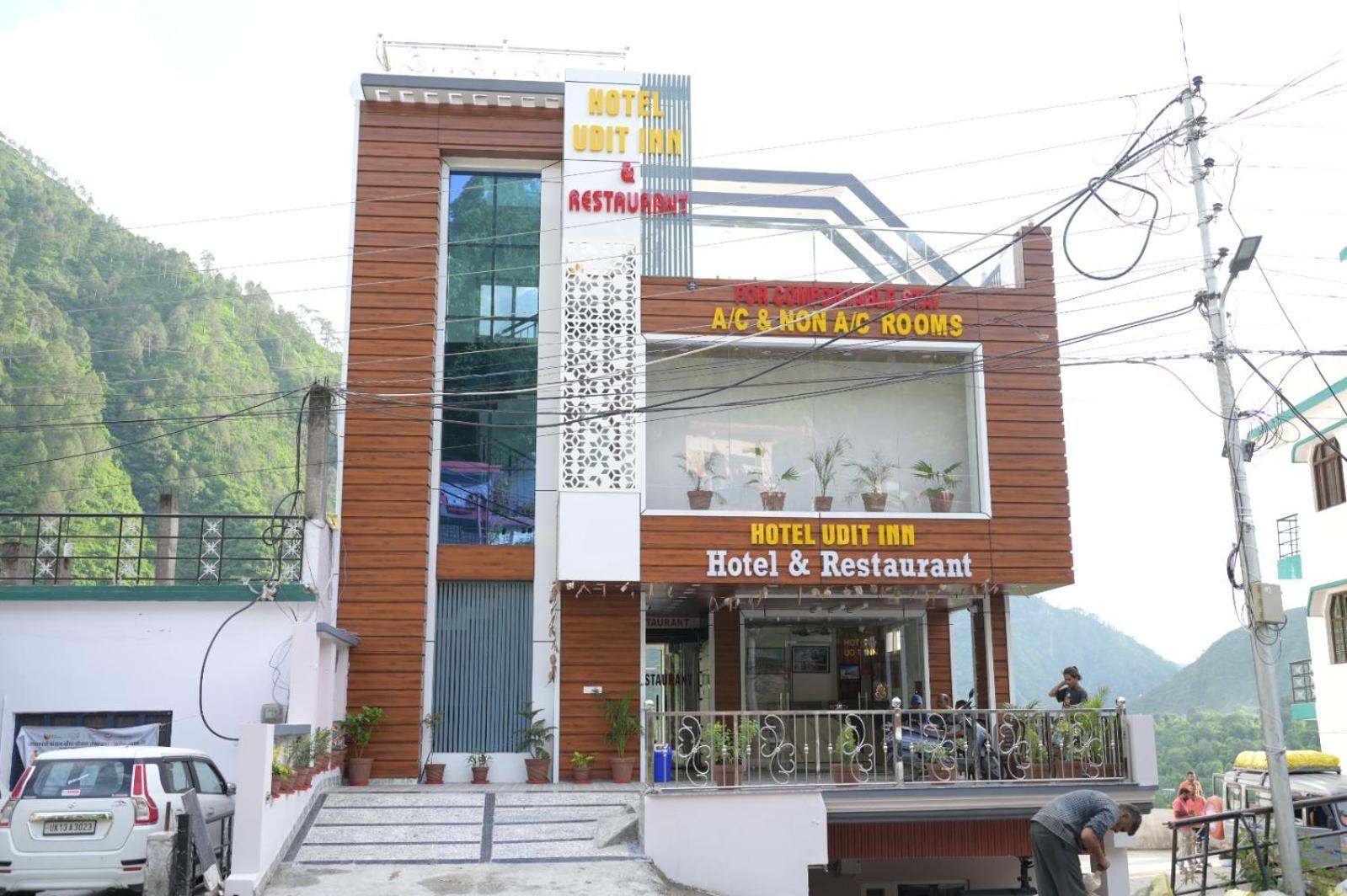 Hotel Udit Inn Rudraprayag Ngoại thất bức ảnh